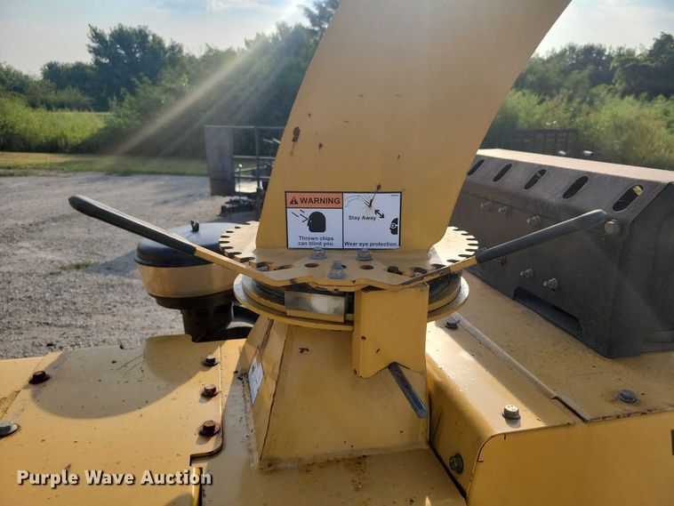 image for item EA2566 2018 Vermeer BC1000XL wood chipper