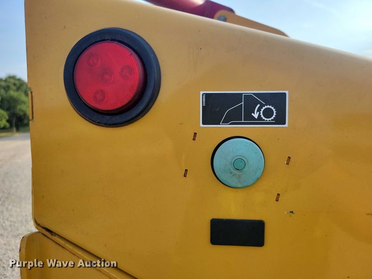 image for item EA2566 2018 Vermeer BC1000XL wood chipper