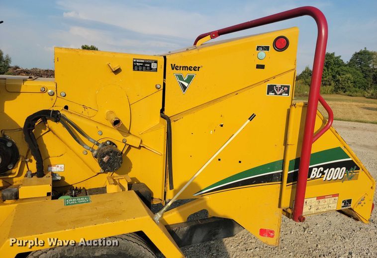 image for item EA2566 2018 Vermeer BC1000XL wood chipper