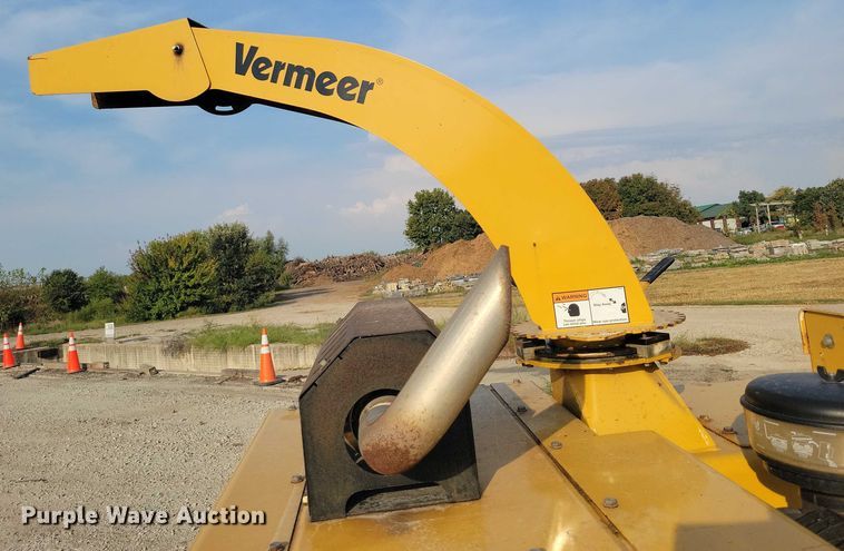 image for item EA2566 2018 Vermeer BC1000XL wood chipper
