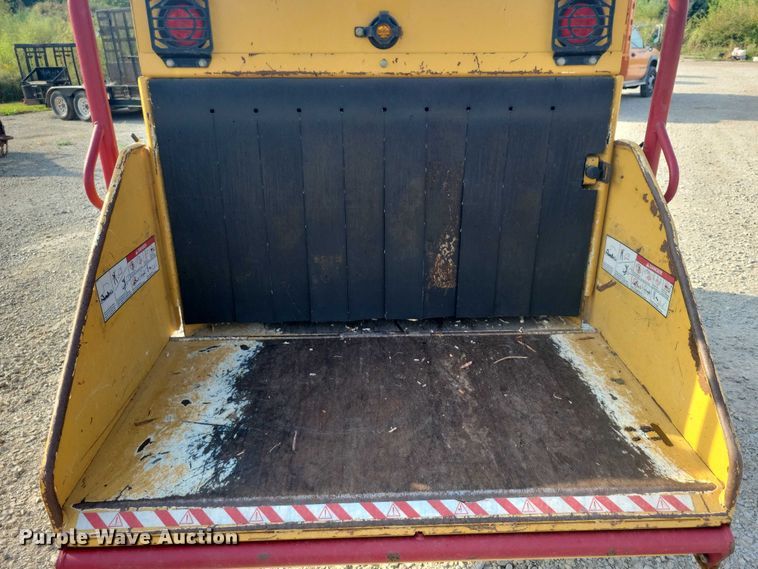 image for item EA2566 2018 Vermeer BC1000XL wood chipper