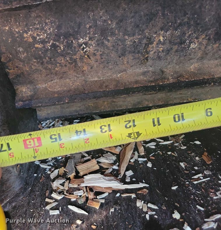 image for item EA2566 2018 Vermeer BC1000XL wood chipper