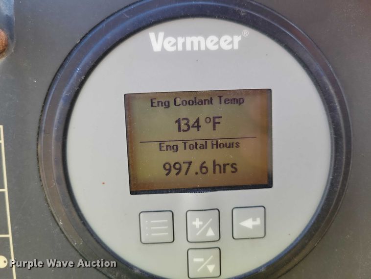 image for item EA2566 2018 Vermeer BC1000XL wood chipper