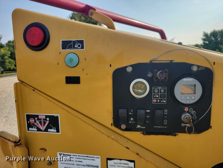 image for item EA2566 2018 Vermeer BC1000XL wood chipper