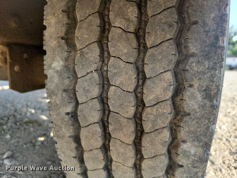 image for item EA2566 2018 Vermeer BC1000XL wood chipper