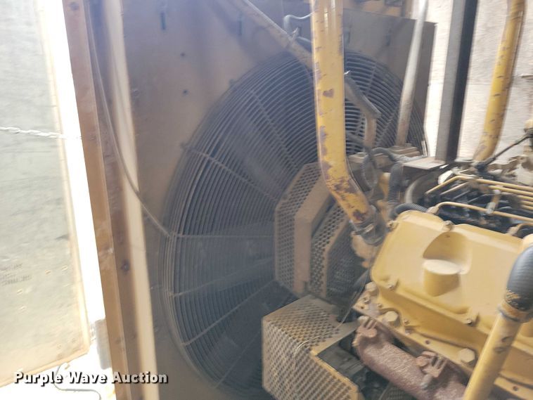 image for item EA2568 1988 Lufkin Trailers 3412 generator