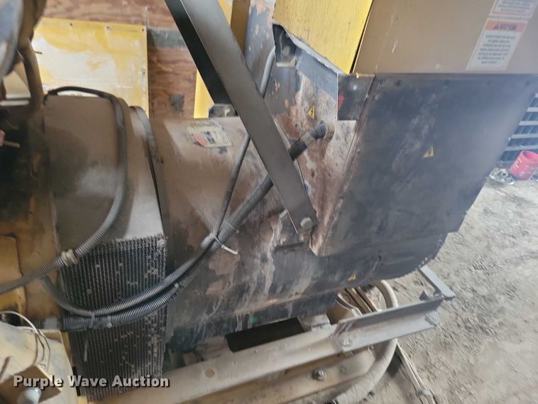 image for item EA2568 1988 Lufkin Trailers 3412 generator