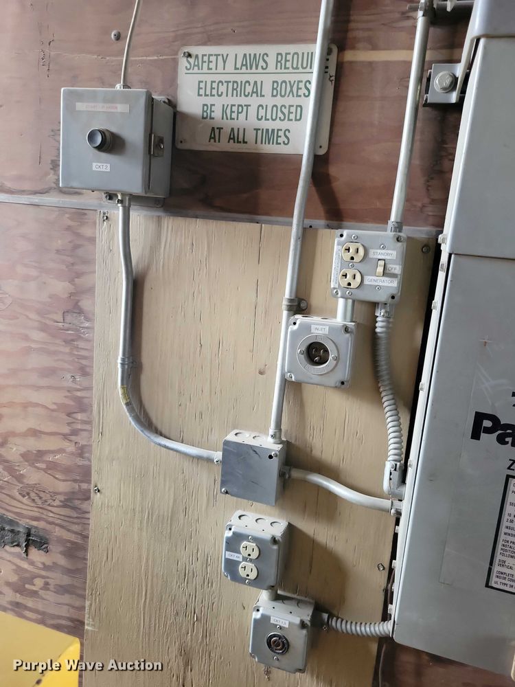 image for item EA2568 1988 Lufkin Trailers 3412 generator