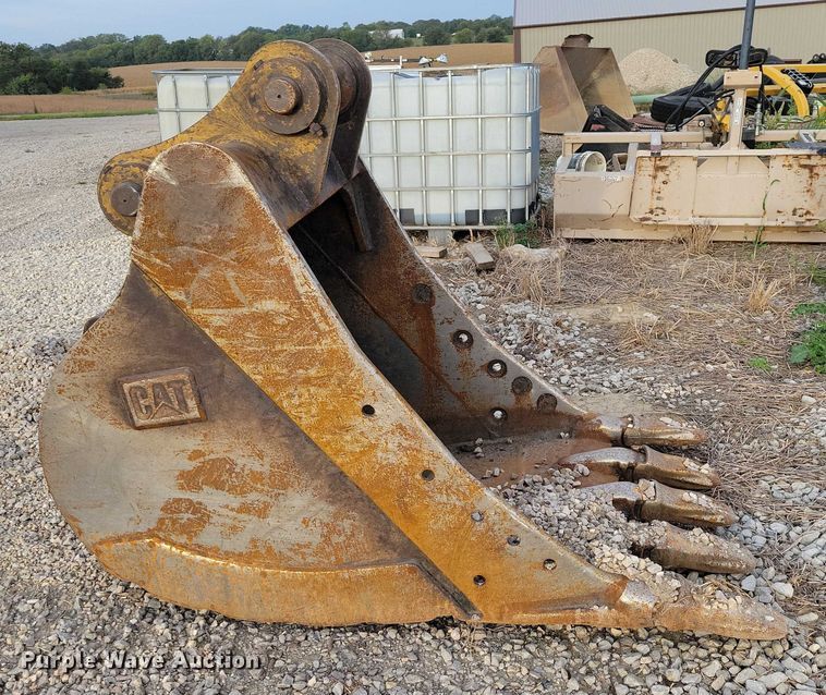 image for item EA2598 Caterpillar excavator bucket