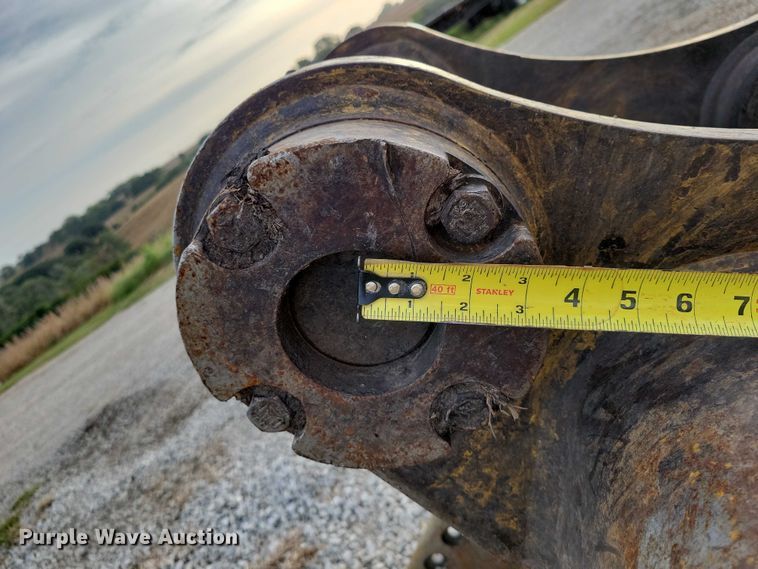 image for item EA2598 Caterpillar excavator bucket