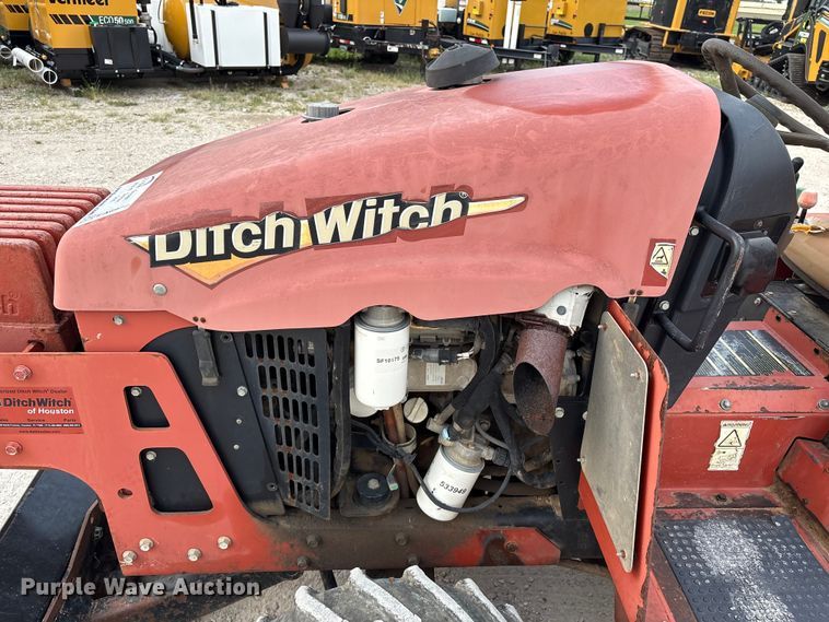 image for item EA6972 2016 Ditch Witch RT45 trencher