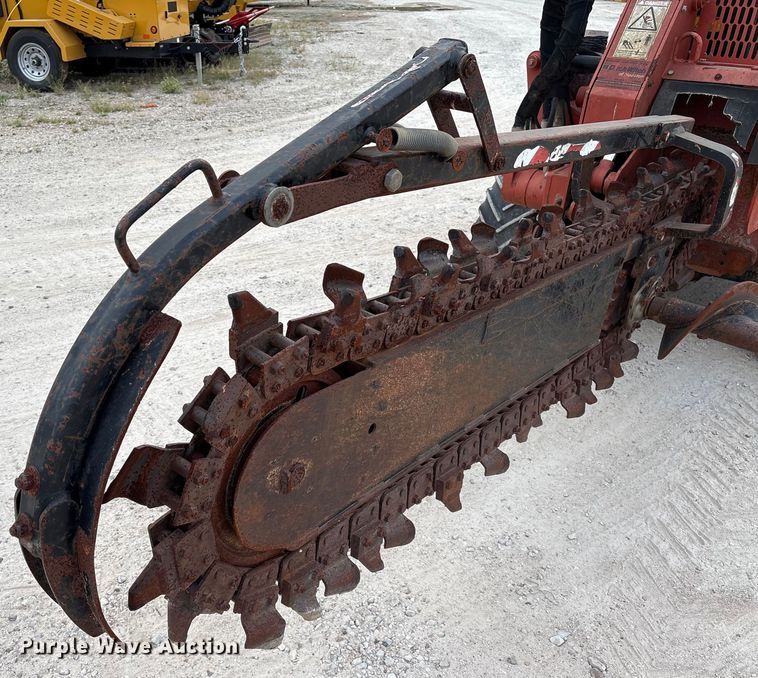 image for item EA6972 2016 Ditch Witch RT45 trencher