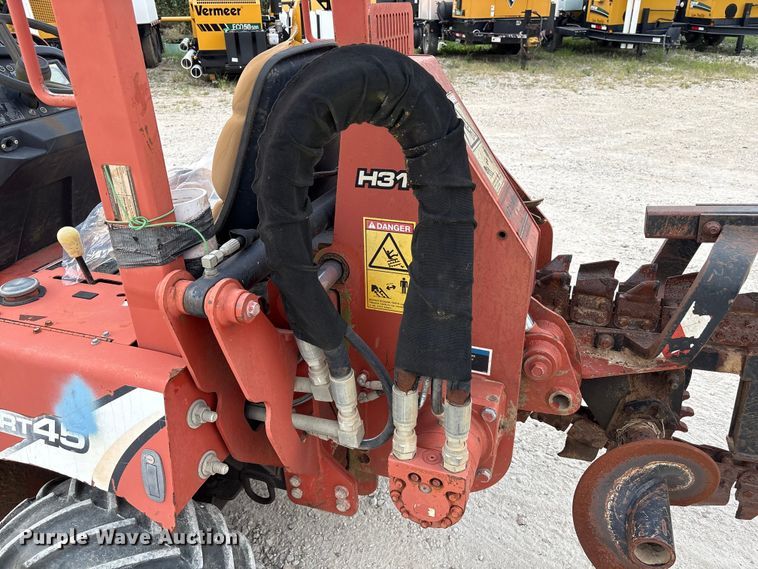 image for item EA6972 2016 Ditch Witch RT45 trencher