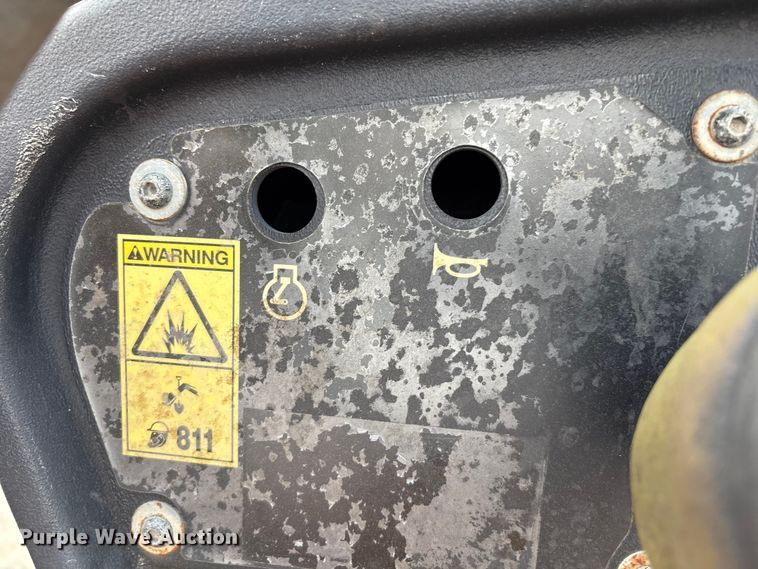 image for item EA6972 2016 Ditch Witch RT45 trencher