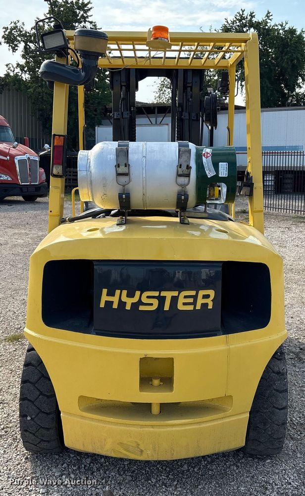 image for item EA6973 Hyster H80XM forklift