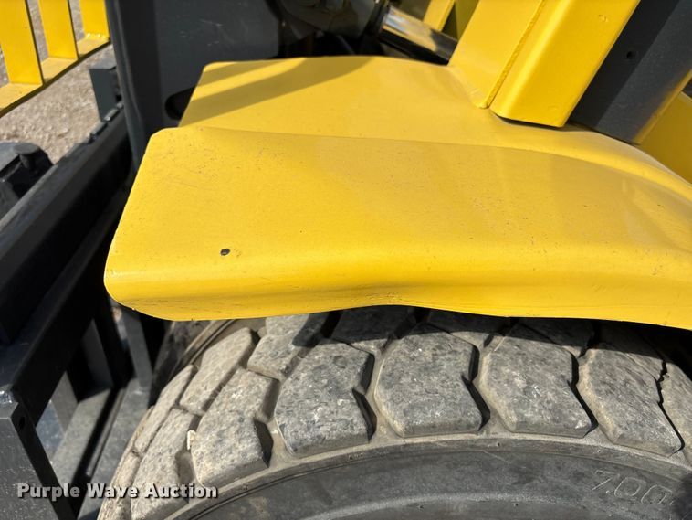 image for item EA6973 Hyster H80XM forklift