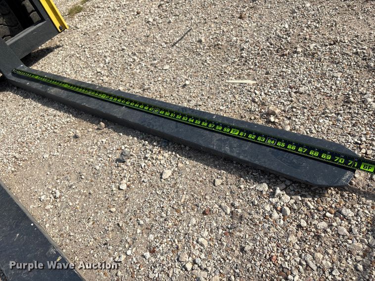 image for item EA6973 Hyster H80XM forklift