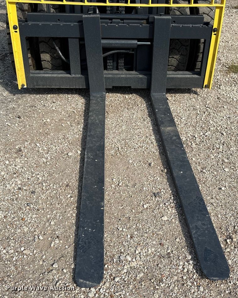 image for item EA6973 Hyster H80XM forklift