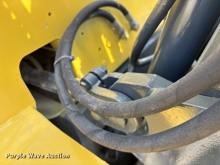 image for item EA6973 Hyster H80XM forklift