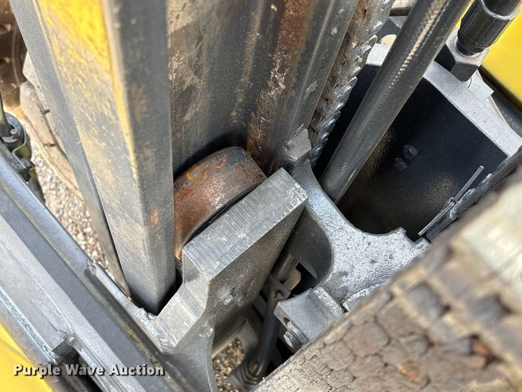 image for item EA6973 Hyster H80XM forklift