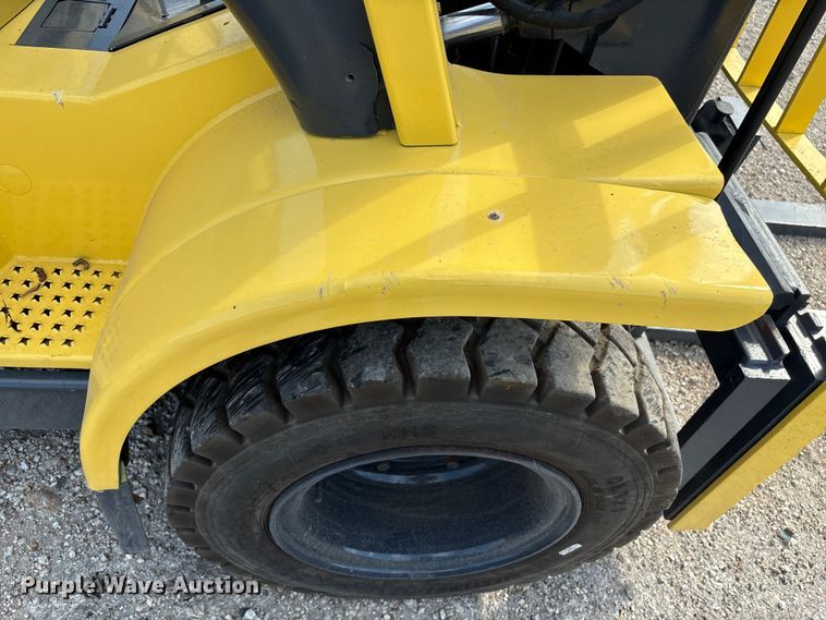 image for item EA6973 Hyster H80XM forklift