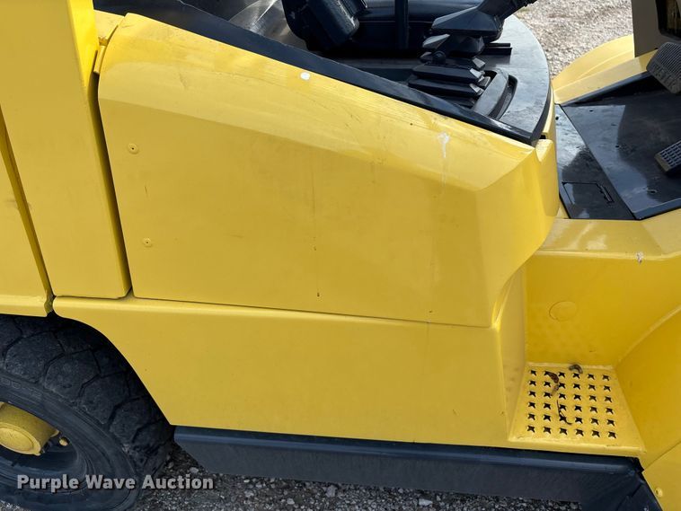 image for item EA6973 Hyster H80XM forklift