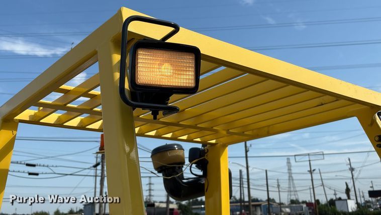 image for item EA6973 Hyster H80XM forklift