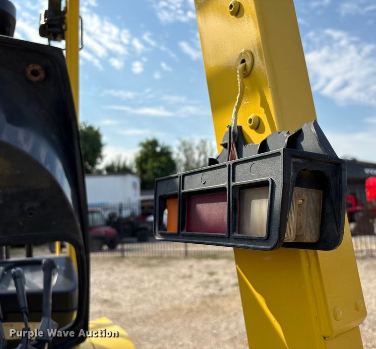 image for item EA6973 Hyster H80XM forklift