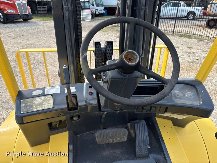 image for item EA6973 Hyster H80XM forklift