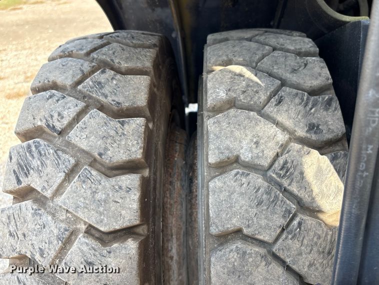 image for item EA6973 Hyster H80XM forklift