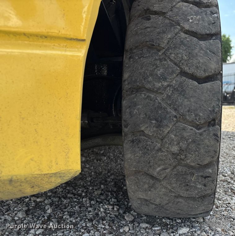 image for item EA6973 Hyster H80XM forklift