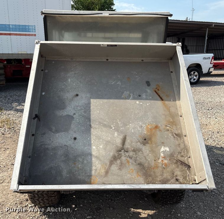 image for item EA6974 2005 Club Car Carryall Utility Vehicle