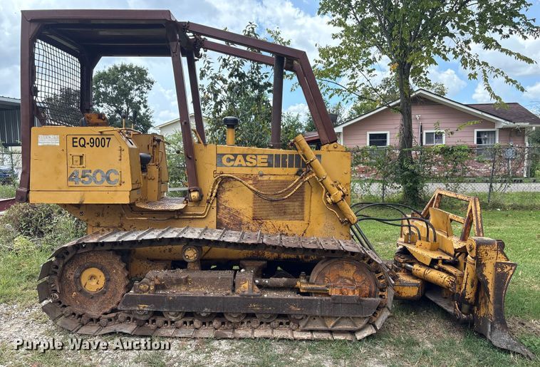 image for item EA6978 1989 Case 450C dozer