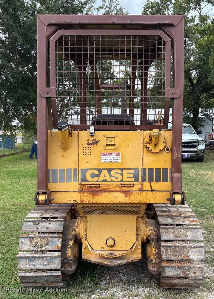 image for item EA6978 1989 Case 450C dozer