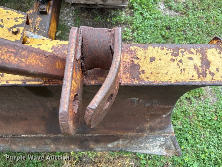 image for item EA6978 1989 Case 450C dozer