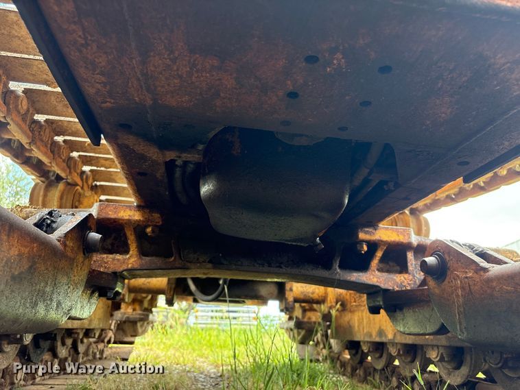 image for item EA6978 1989 Case 450C dozer