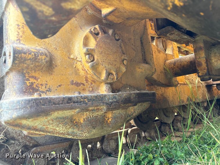 image for item EA6978 1989 Case 450C dozer