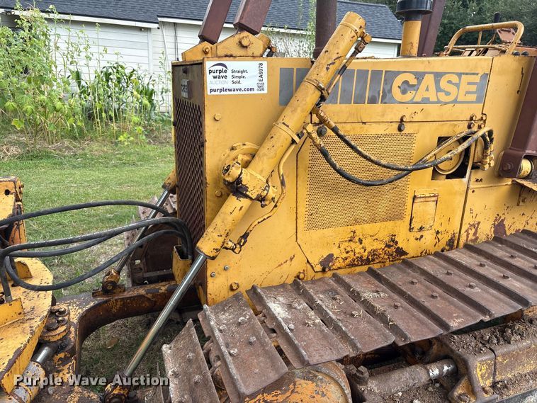image for item EA6978 1989 Case 450C dozer
