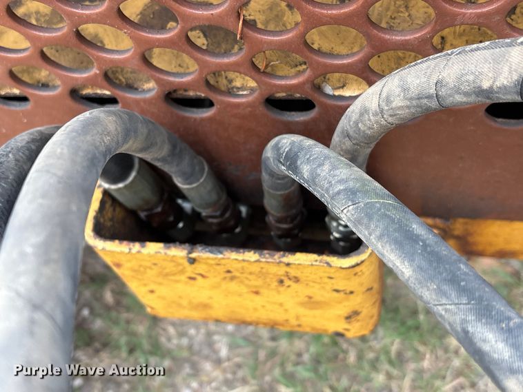 image for item EA6978 1989 Case 450C dozer