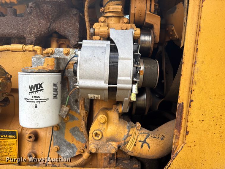 image for item EA6978 1989 Case 450C dozer