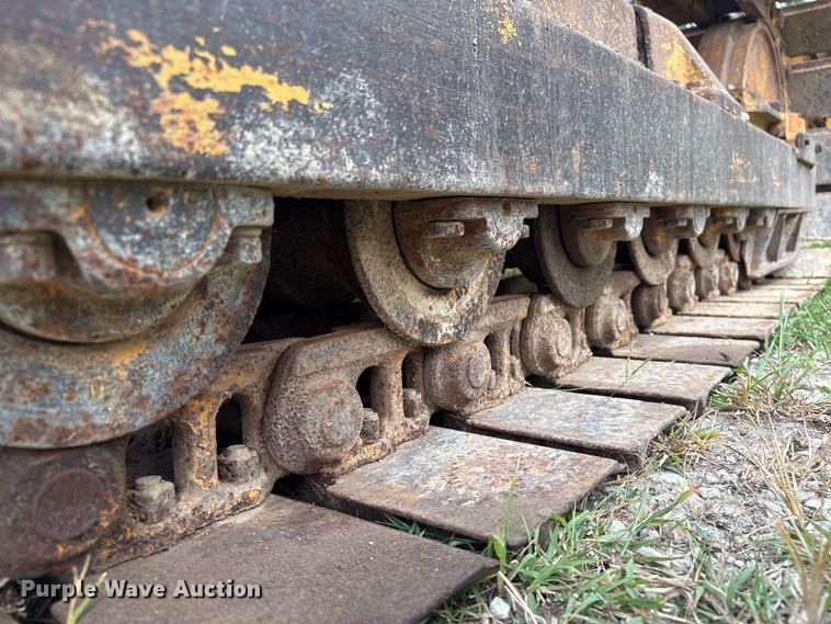 image for item EA6978 1989 Case 450C dozer