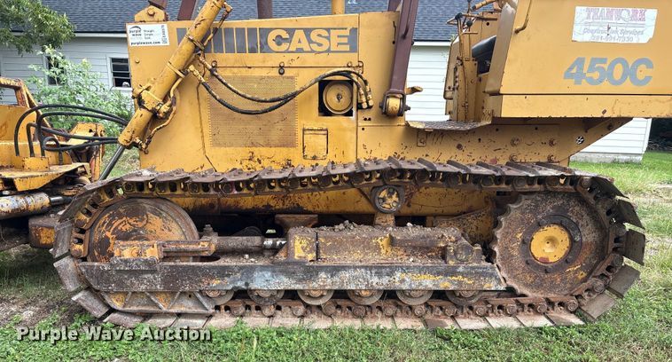 image for item EA6978 1989 Case 450C dozer