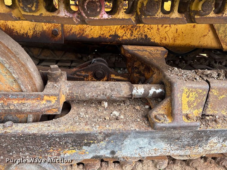 image for item EA6978 1989 Case 450C dozer