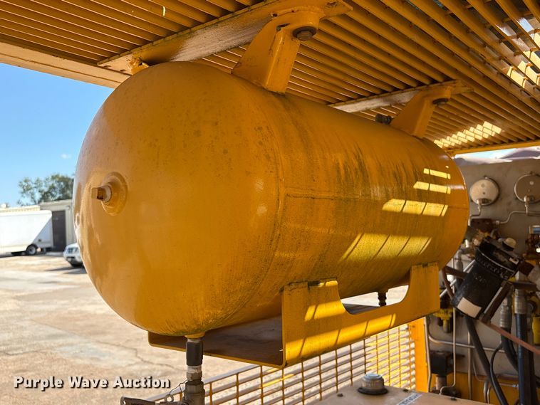 image for item EA6982 power unit