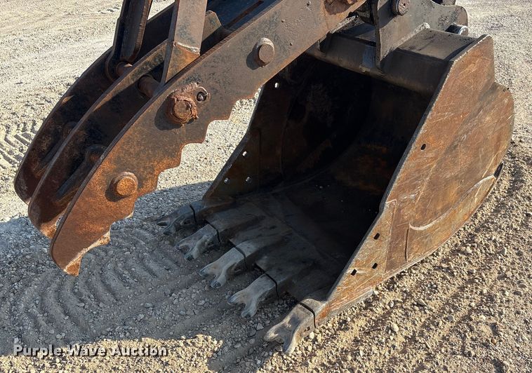 image for item EA7526 2014 Case CX130C excavator