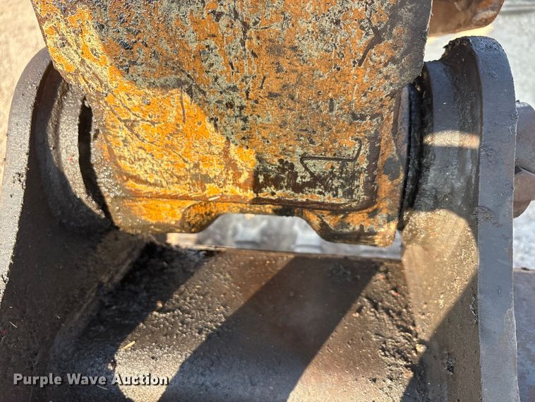 image for item EA7526 2014 Case CX130C excavator