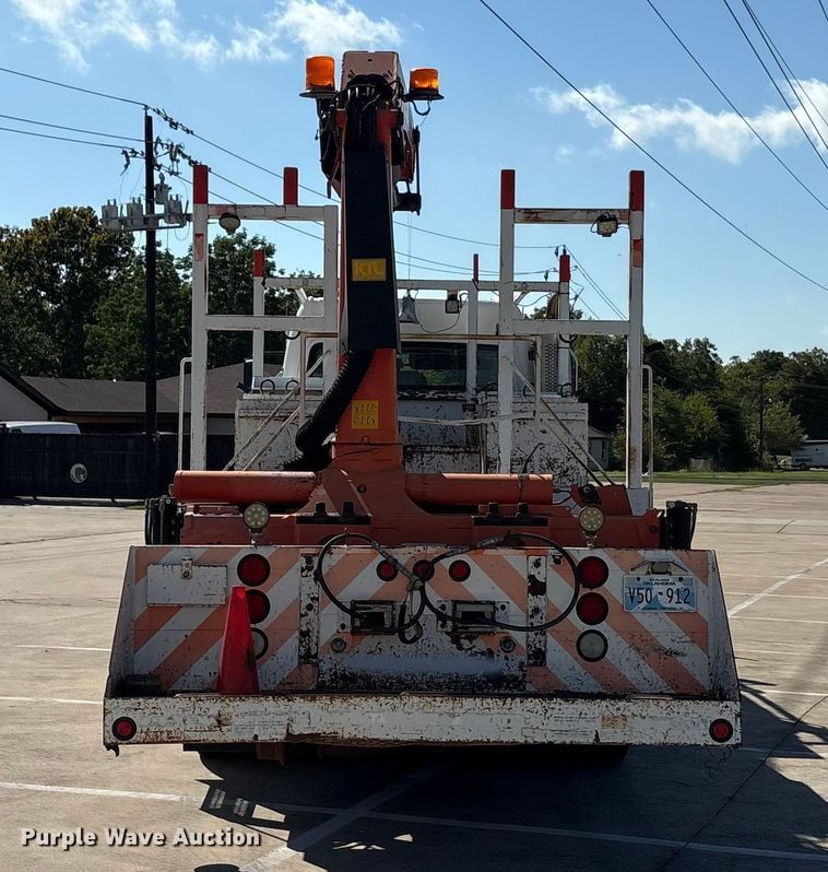 image for item EA7538 2007 Freightliner Business Class M2 crane truck