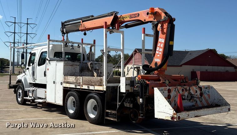 image for item EA7538 2007 Freightliner Business Class M2 crane truck