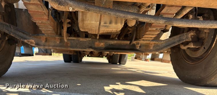 image for item EA7538 2007 Freightliner Business Class M2 crane truck