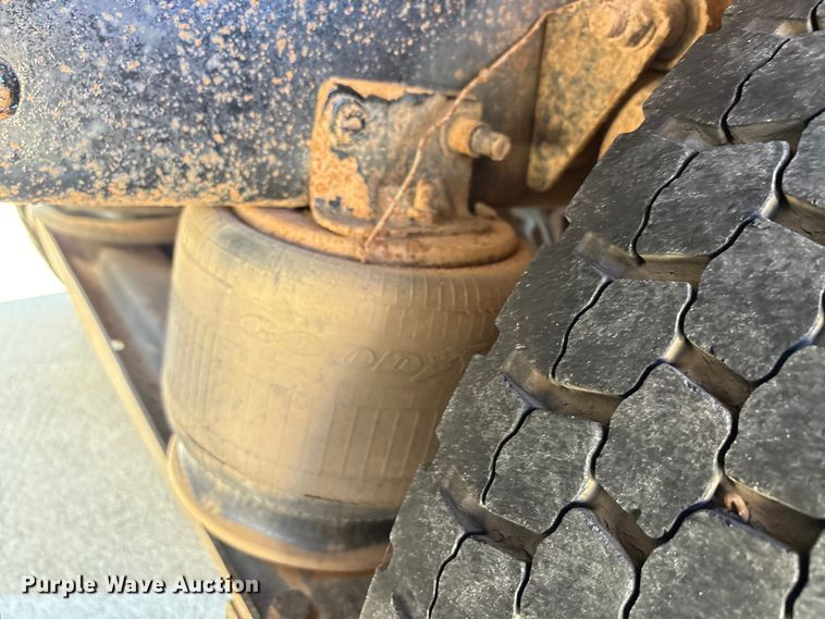 image for item EA7538 2007 Freightliner Business Class M2 crane truck